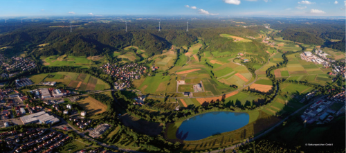 This shows how the landscape around the town of Gaildorf will look at the end of 2018 when the Naturstromspeicher is in full operation.