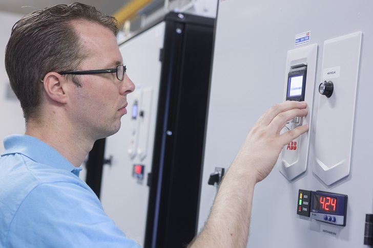 Evides has pioneered the first use of ABB’s low-energy SynRM motor and variable frequency drive technology in the Netherlands. Dietrich Houtepen, the Production Engineer at Evides: “It is important when we are selecting equipment that it will run for years without any trouble.”