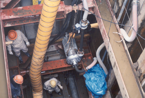 VH pump in use in a tunnel in Japan
