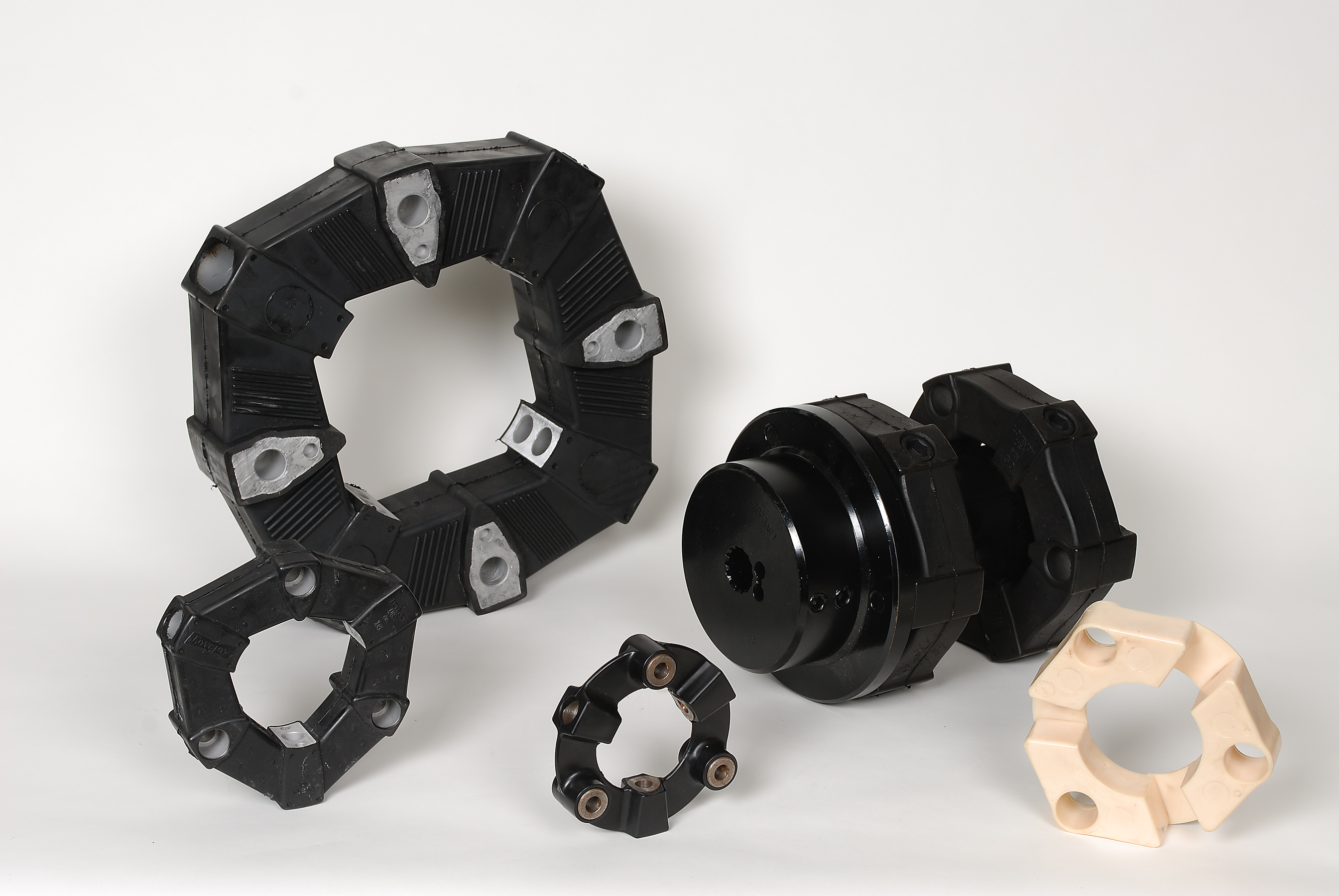 Elements from R+L Hydraulics' LF torsional coupling series.