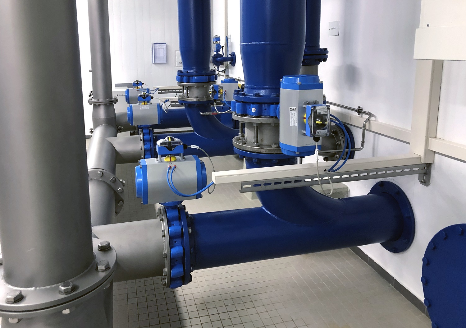 Rotork rack & pinion fluid power actuators at a municipal waterworks plant in Schwebberg.