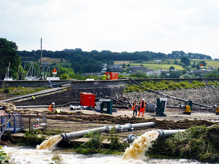 The emergency plan required water levels in the reservoir to be reduced at a rate of 1.1 m3 per second