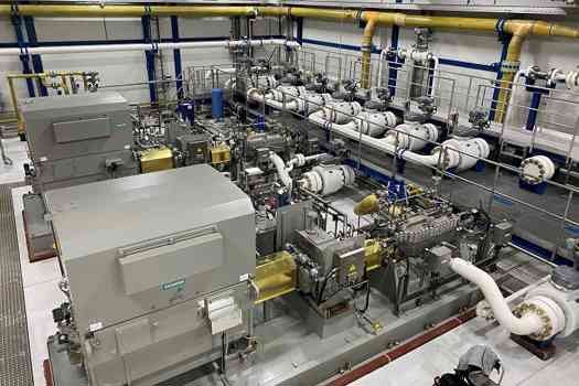 Overview of the two new water injection pumps for single and parallel operation, following installation and commissioning at the Frisia Zout BV site. 