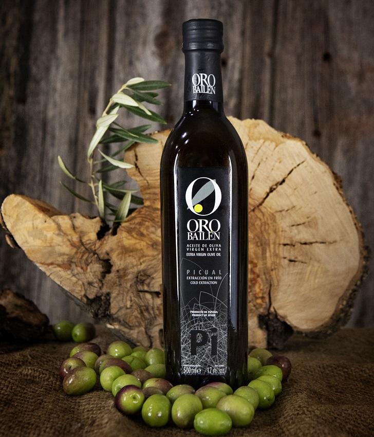 The quality of high-class extra virgin olive oils comes from an early harvest, when the olive fruit is at its ideal ripeness to provide the best attributes in an olive oil.