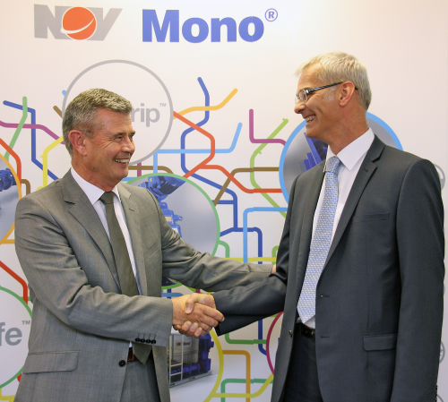 Paul Naylon congratulates NOV Mono Industrial's new managing director Steve Valentine