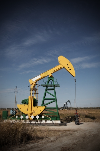 The Moyno Tri-Phase system 
allows fluids at the well site, including oil, water and gas, to be transported simultaneously through one pipeline to a central processing station.