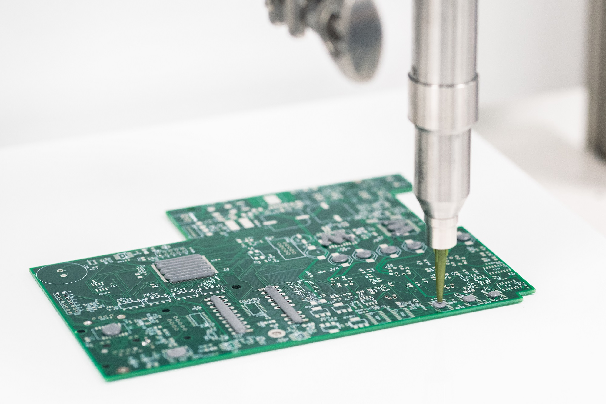 Tests showed the pumps are capable of precise dispensing onto a printed circuit board, despite the high viscosity and abrasion of the thermal paste.