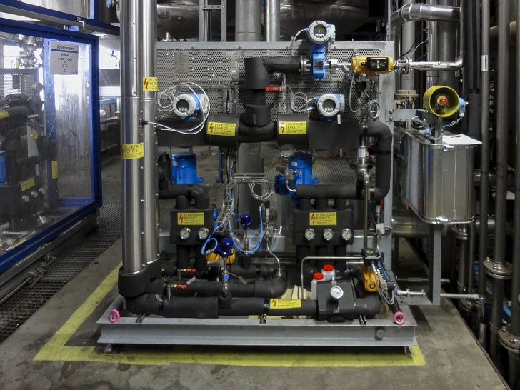 The flow meters of the system continually check the required degree of dilution. Incorrect mixtures can be adjusted quickly as needed thanks to the short settling time of the control system. (Image: LEWA GmbH)