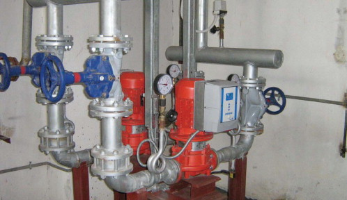 Figure 4. The motor-mounted pump speed control allows all pump operation parameters to be checked and adjusted directly via control panels and the central control station