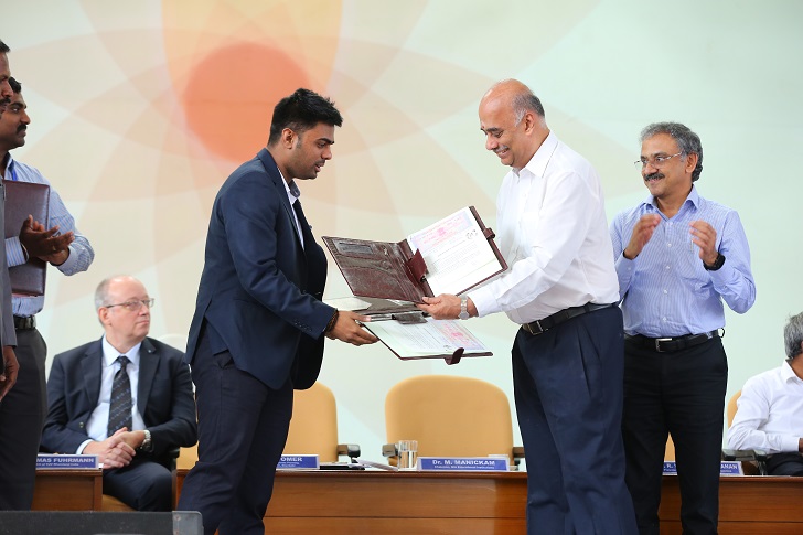 Kanishka Arumugam, Director EKKI & Deccan Pumps Pvt Ltd (left) and Mr.Manickam Mahalingam (right), chairman, NIA at the signing of a MOU to set up the first pumps and systems centre of excellence in the State of Coimbatore.