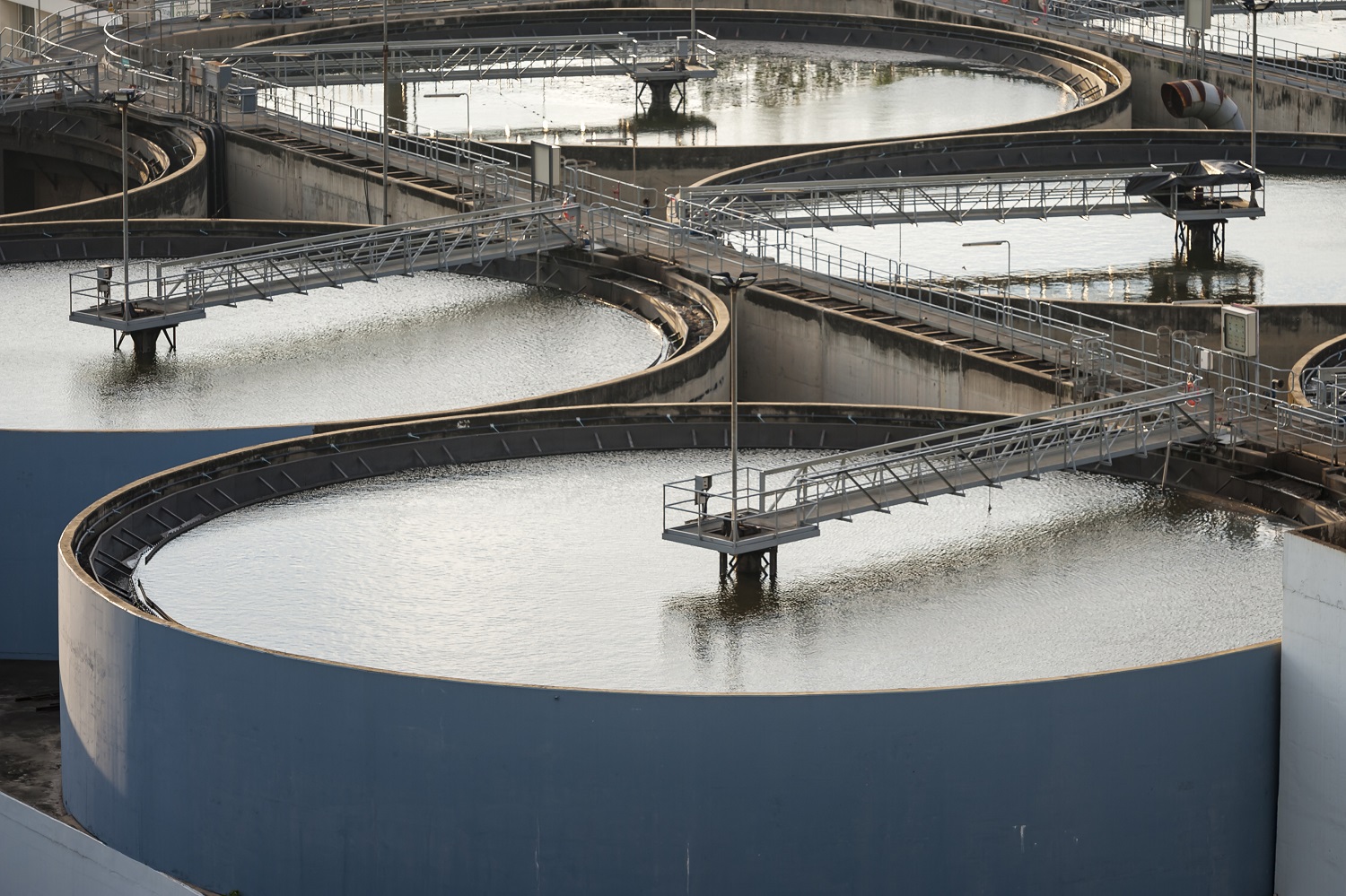 The study showed that tracking the flow behaviour of sludge can help engineers and plant operators to see how quickly organic matter dissolves at high temperatures. (Image: Shutterstock)