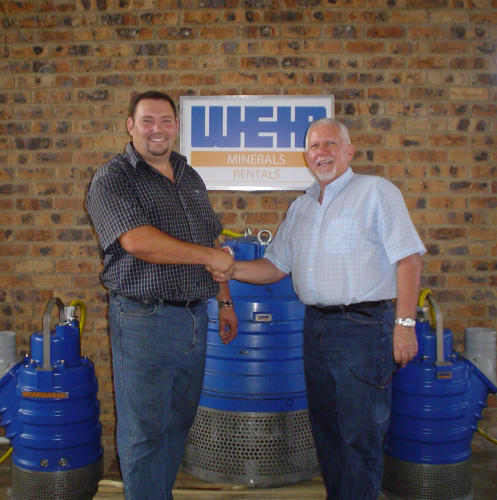 Tienie Potgieter, rental store manager at Weir Warman Africa’s Middelburg branch and Howard Jones, sales manager open pit dewatering at Weir Warman Africa.