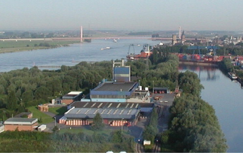 Taking advantage of the production plant's location, water from the Rhine is used for cooling.