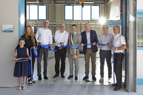 Cutting the ribbon at the new Xylem Innovation Center in Montecchio Maggiore, Italy.